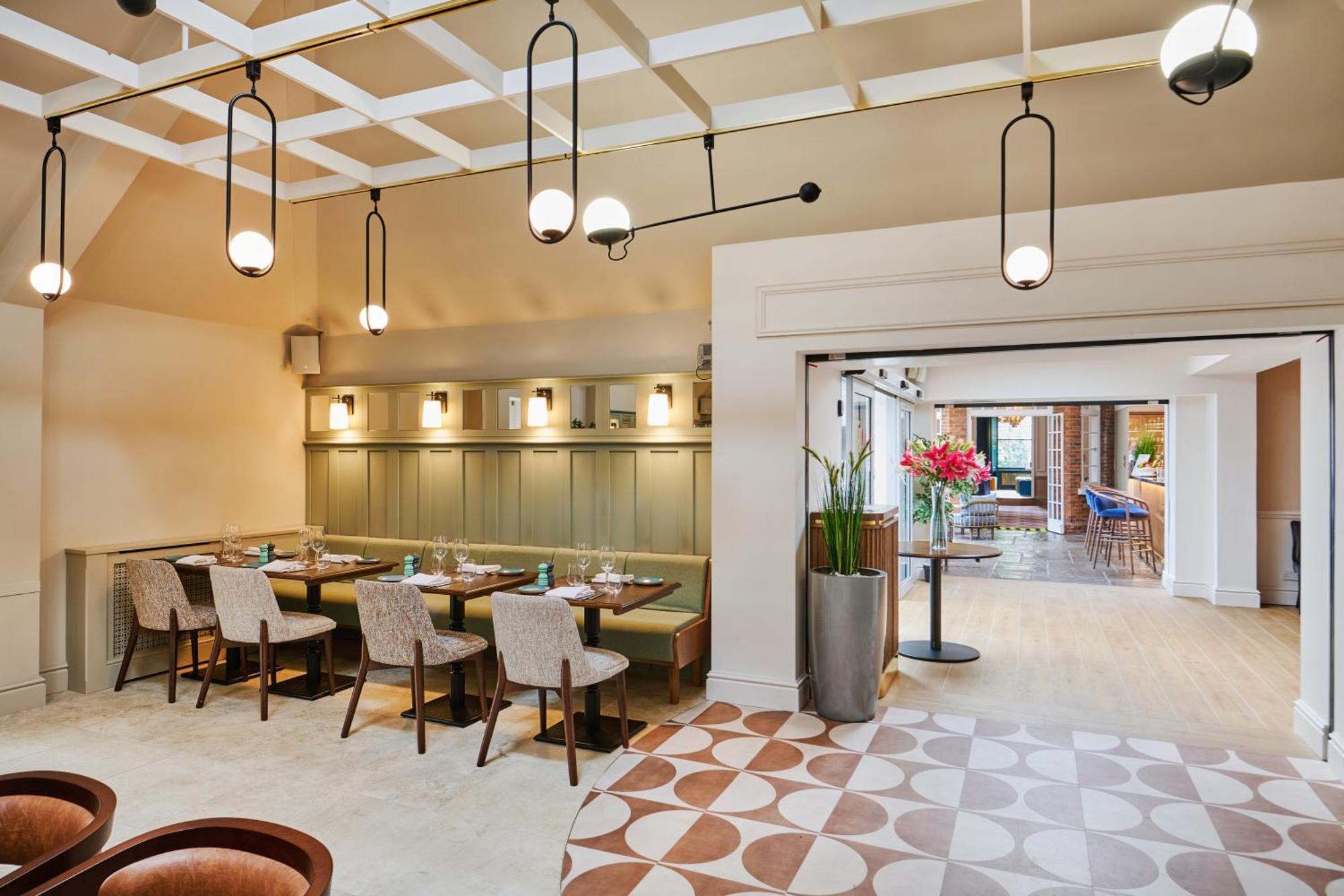 Hotel Milford Hall 4*